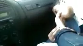 Taxifahrer in Auto g ...