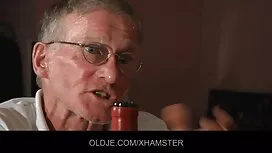Befreites Mädchen re ...